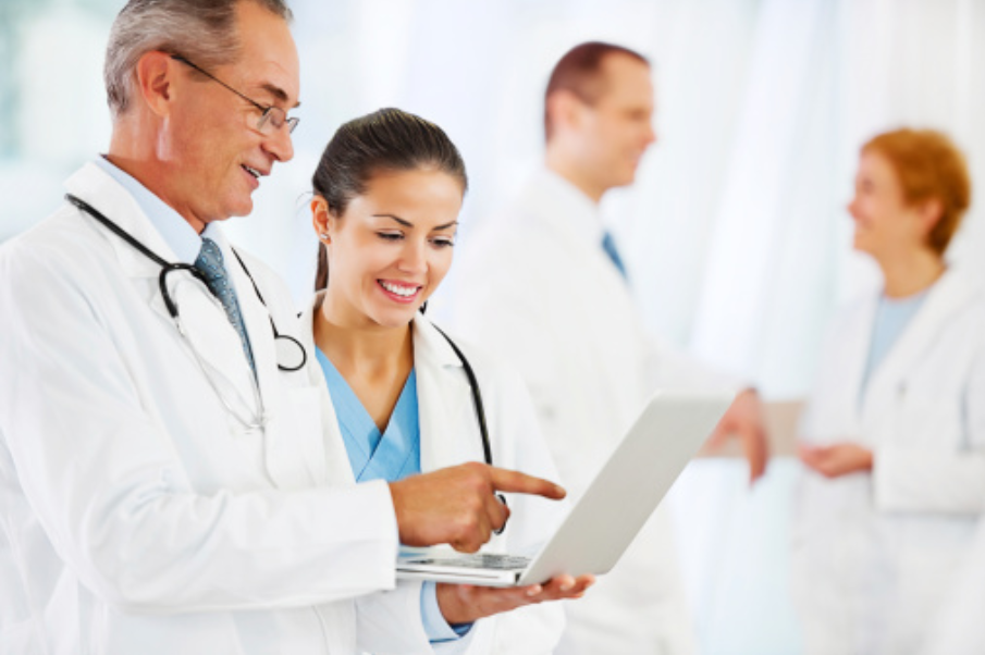 Doctors talking with each other